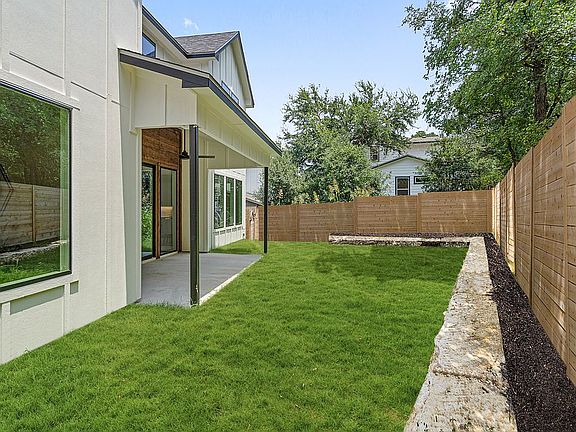 4th image of 6116 Friendswood Dr Unit 1