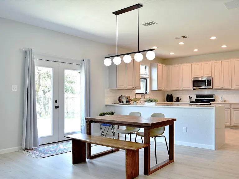 2101 Sage Canyon Dr — Photo 1
