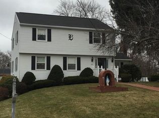 293 Greystone Ave, West Springfield, MA 01089