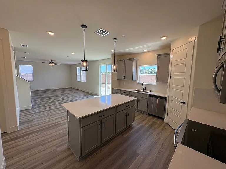 4005 W Babcock Ave — Photo 21