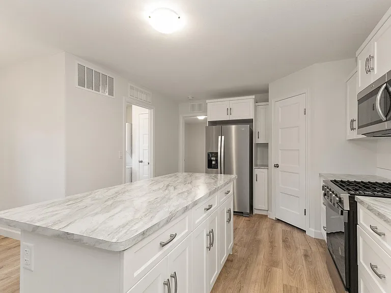 24330 Fraser Hwy #19 — Photo 15