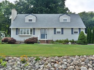 17 Allison Ave, Newfoundland, NJ 07435