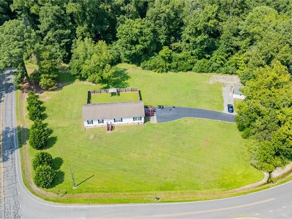 20 Corapeake Rd, Corapeake, NC 27926