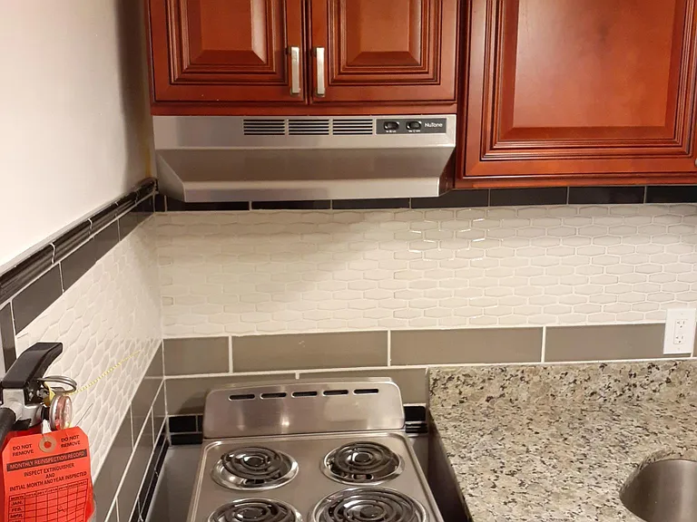 2113 Fitzwater St #B — Photo 8