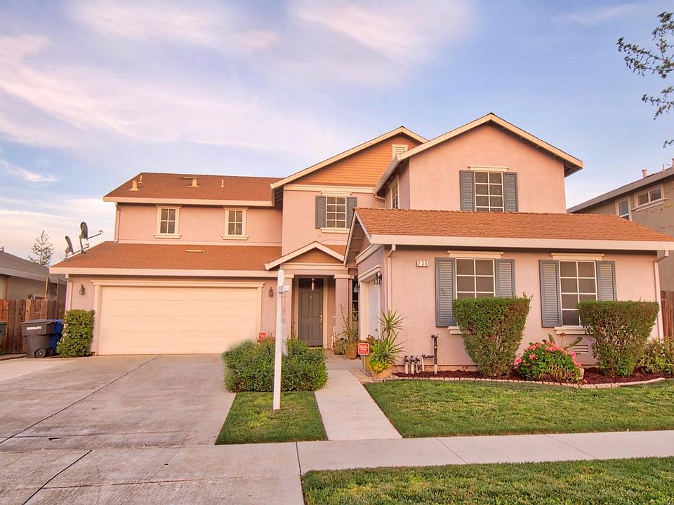 1st image of 236 Cherry Blossom Ln