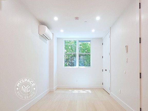 2nd image of 638 Lafayette Ave #2B