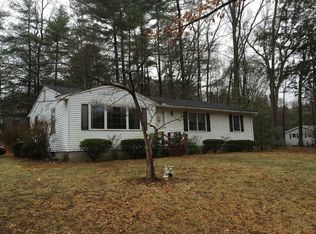 78 Torrey St, Easthampton, MA 01027