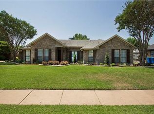 3406 Colonial Dr, Rowlett, TX 75088