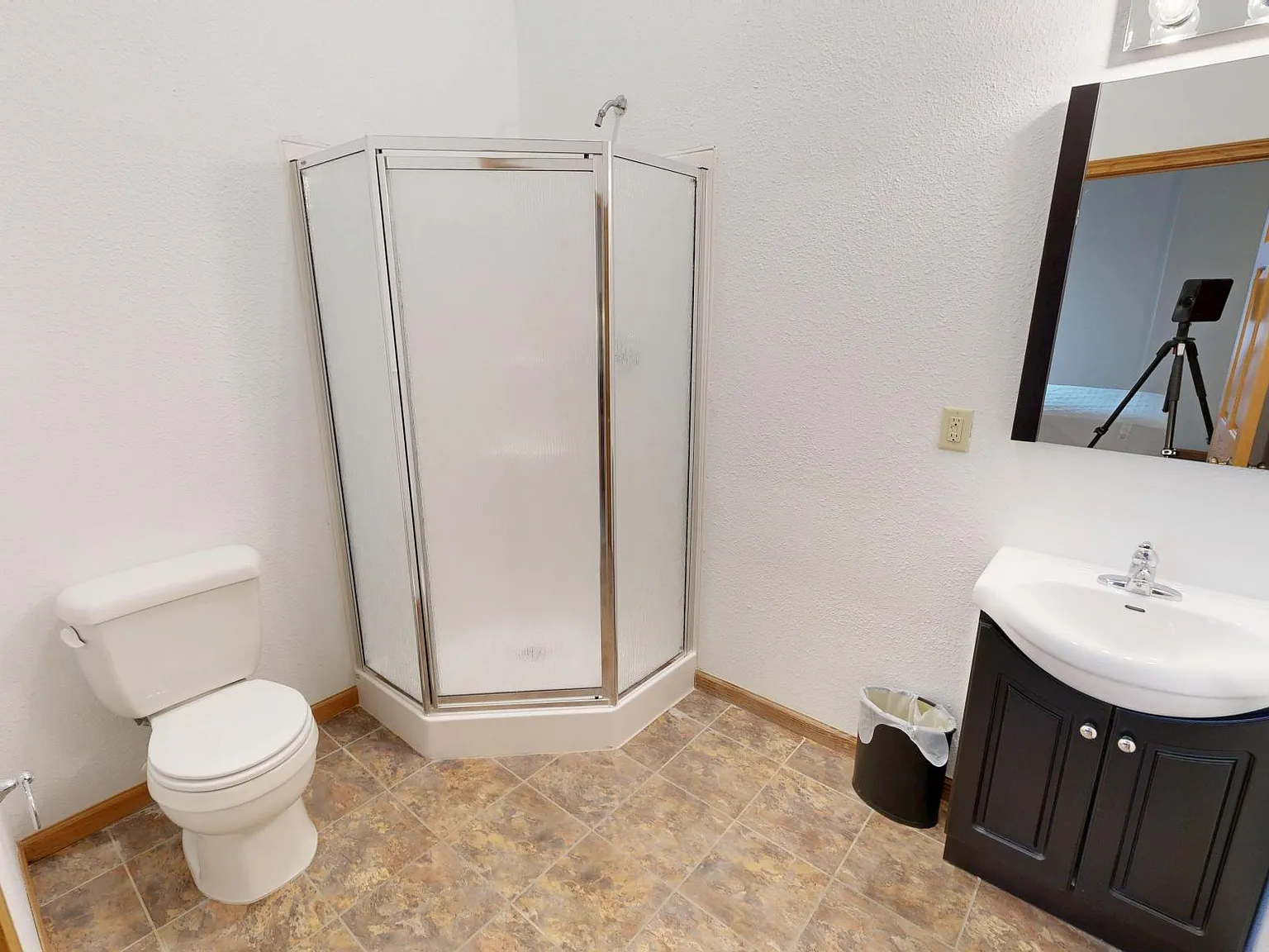 1 bed, 230 sqft, $777 — Photo 4