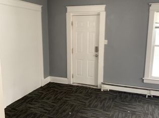 113 W 7th St #2, Mishawaka, IN 46544