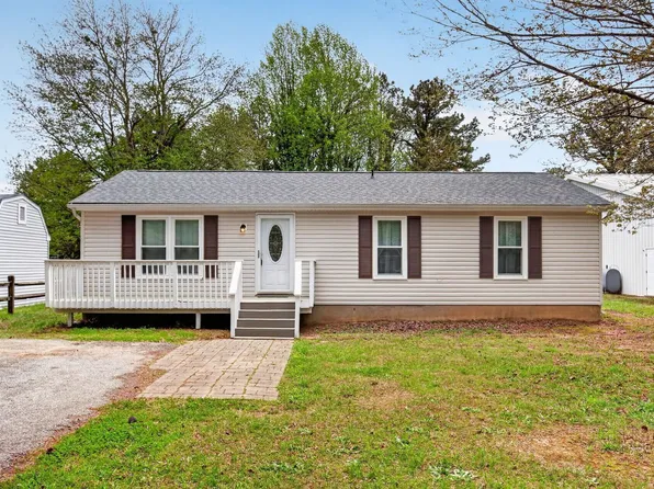 915 Crystal Rock Rd, Lusby, MD 20657