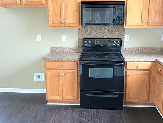 4th image of 1354 Kingston Oaks Dr