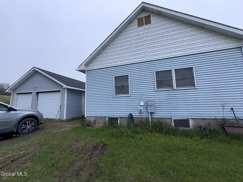 5th image of 211 Reynolds Road