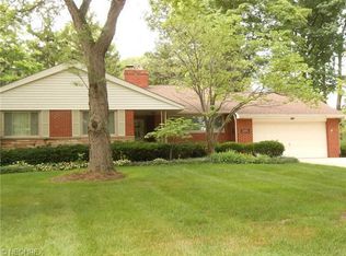 22300 Hilliard Blvd, Rocky River, OH