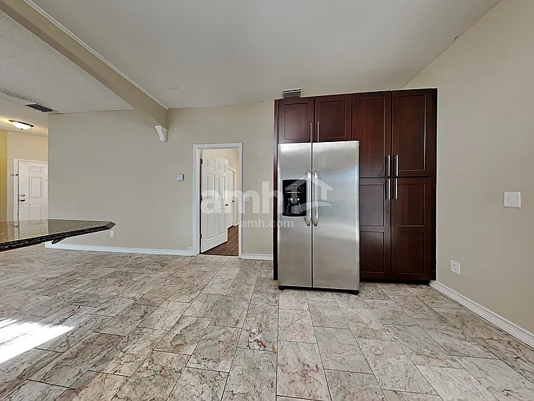 11542 Wellman Dr — Photo 4