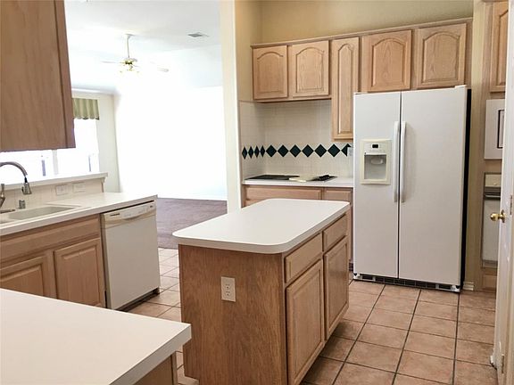 5th image of 6764 Burr Oak Dr
