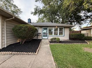 8880 W Ridgewood Dr, Parma Heights, OH 44130