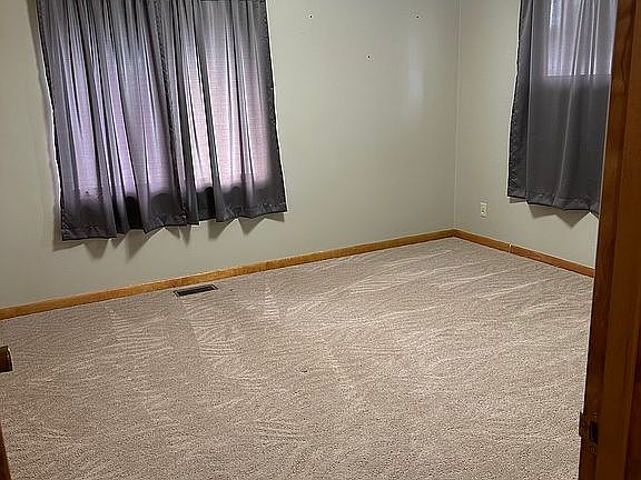 4th image of 214 W H St