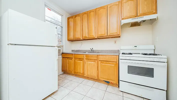 Rented by Greenrock Management | media 15