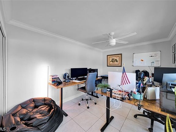 5th image of 3221 SW 11th Pl