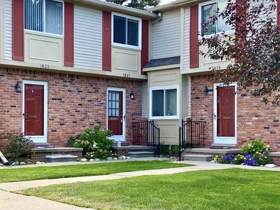 1821 Torquay Ave, Royal Oak, MI, 48073