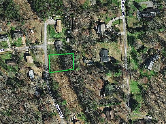 3rd image of 1042 W 1st St