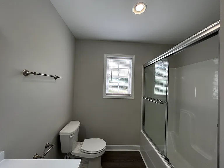 410 Kendall St — Photo 20