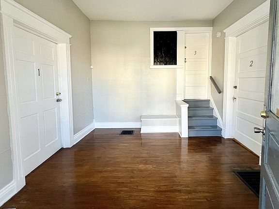 2nd image of 208 W Tenny Ave APT 1
