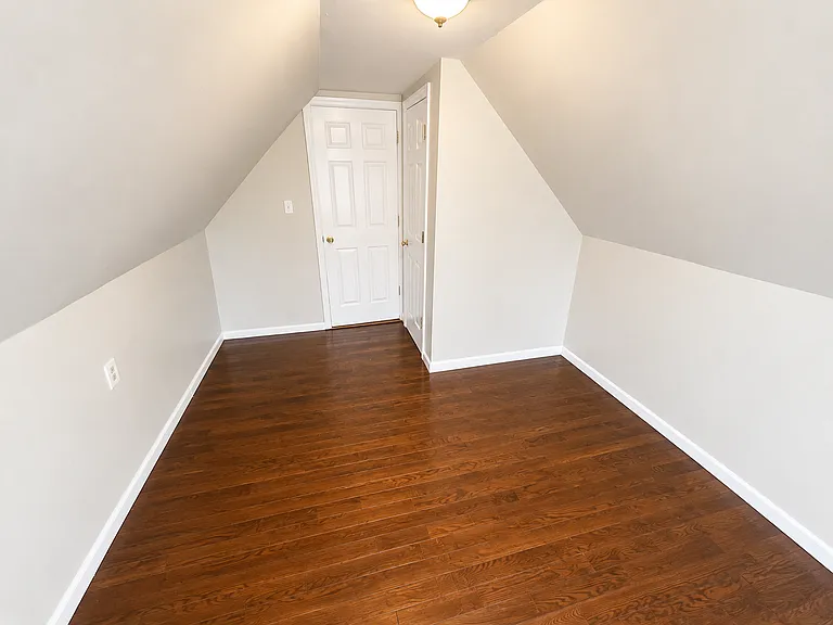 320-322 Kerrigan Blvd #3 — Photo 6