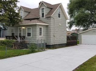 849 E 24th St, Des Moines, IA 50317