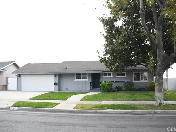 902 E Saint James Ave, Orange, CA 92865