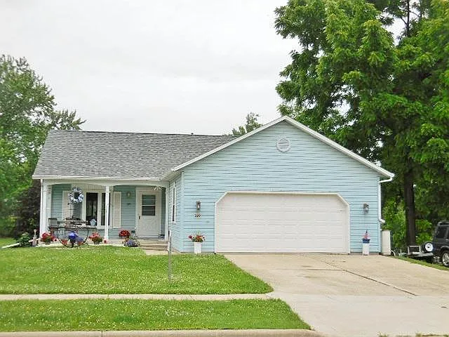 329 Mill St — Photo 28