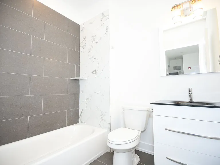 6162 Ridge Ave — Photo 9