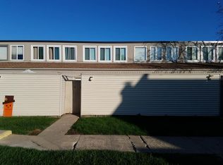 6831 N Frostwood Pkwy #10, Peoria, IL 61615