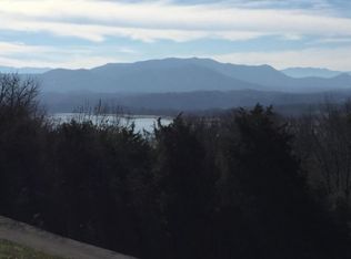 2090 Ivy Way, Newport, TN 37821