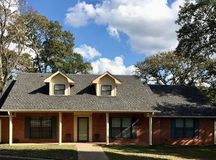 2916 W Azalea Dr, Tyler, TX 75701