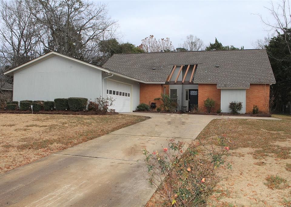 1st image of 2161 Kingsbury Dr