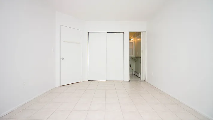 Rented by Nooklyn NYC LLC | media 13