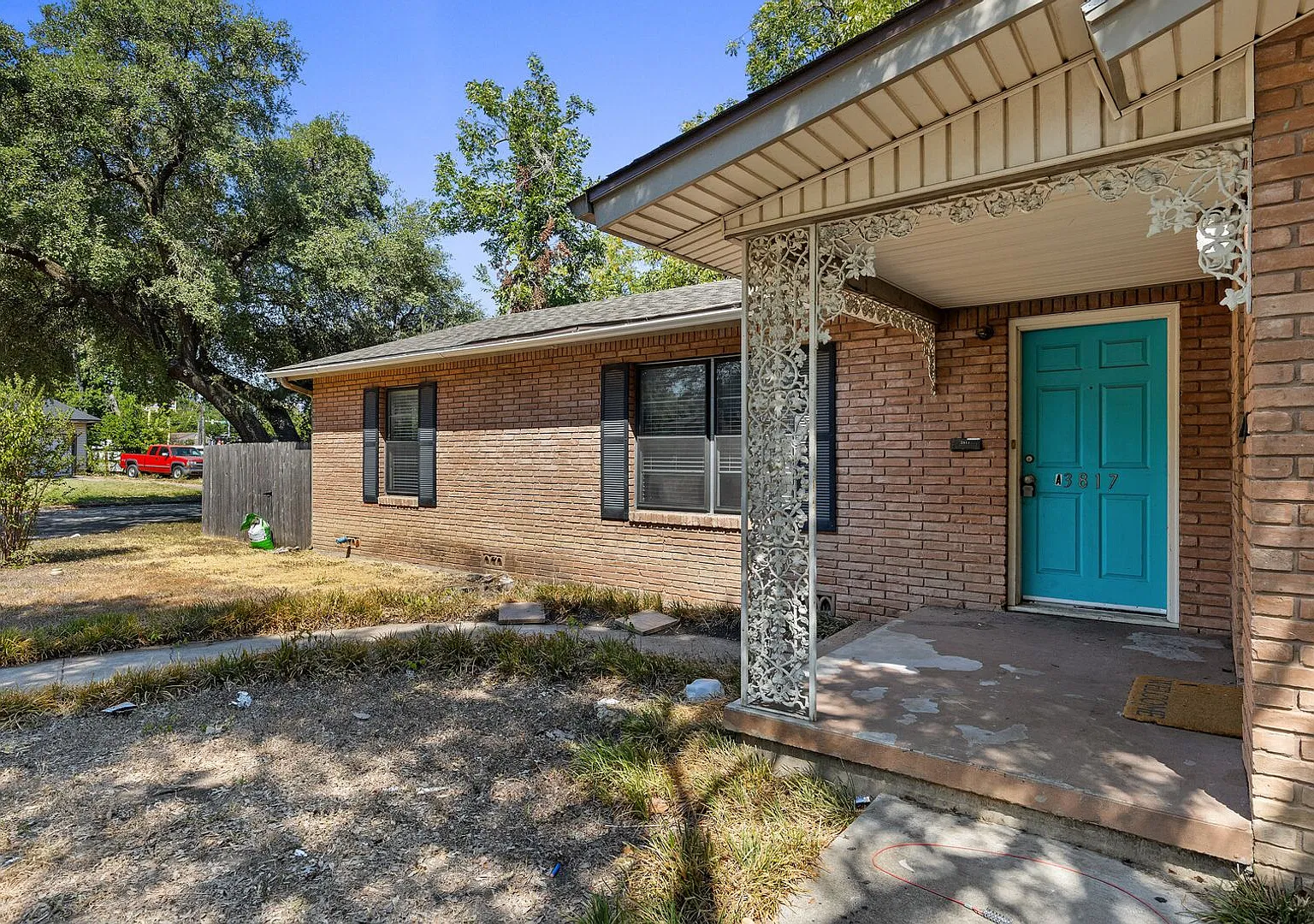 3817 Parkwood Street — Photo 1