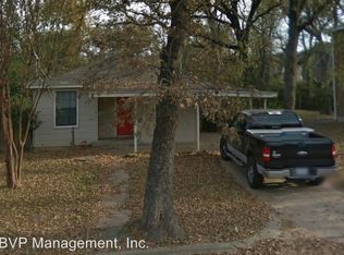 411 Foch St, Bryan, TX 77801