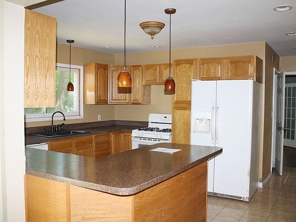 5th image of 50 Trull St
