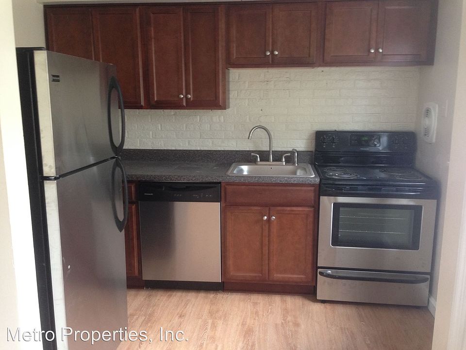 1st image of 4060 Forest Hill Ave APT D