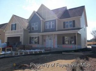 3245 Winterwood Dr, Fayetteville, NC 28306