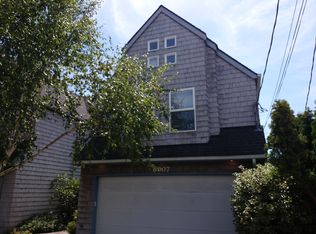 6007 SW Admiral Way, Seattle, WA 98116