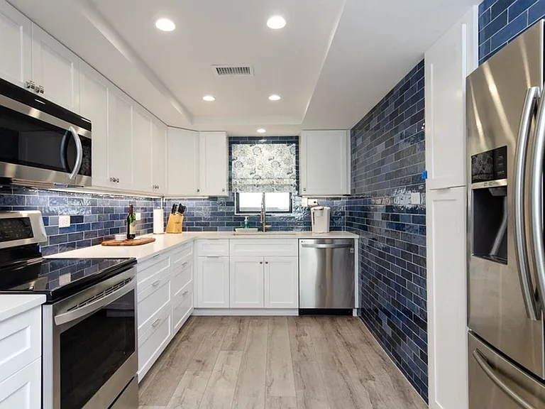 95 S Lumina Ave #6E — Photo 10