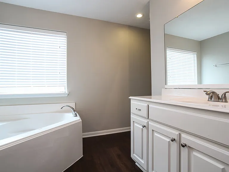 4723 Comal River Loop — Photo 11