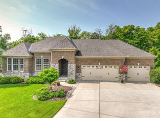 9819 Barnswood Ln, Loveland, OH
