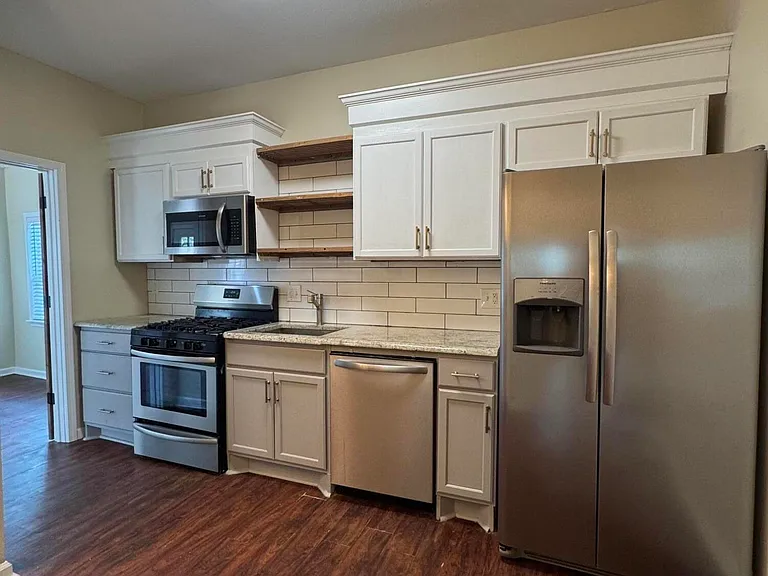 4346 Council Cir — Photo 11