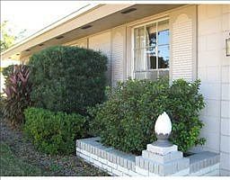 2nd image of 2772 Vine St