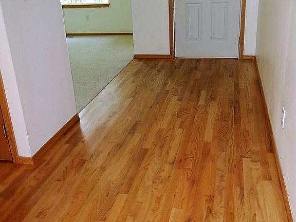 2nd image of 1562 SE Nylace Ln